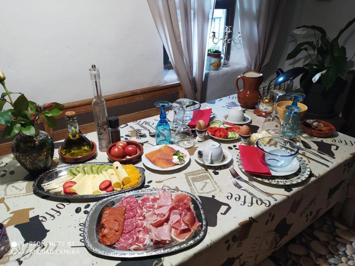 Massia Gasset Panzió Senterada Kültér fotó